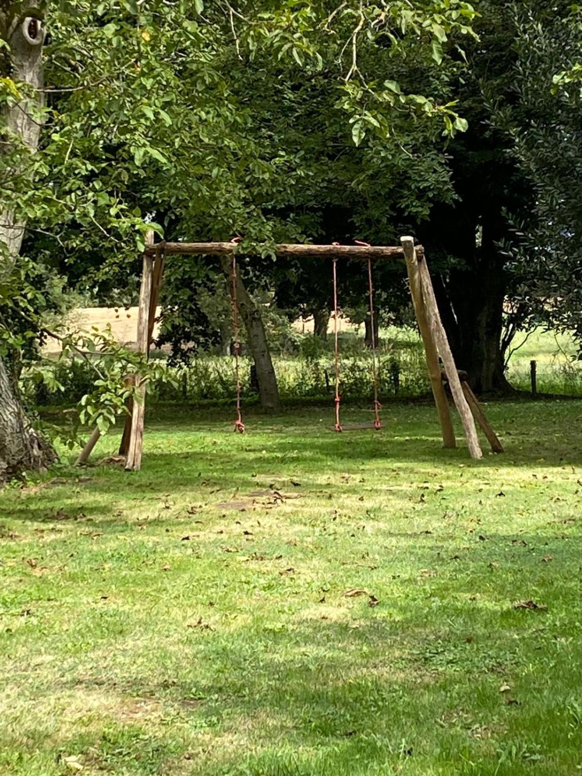 Villa Les Anges Bleus Chavannes-Sur-Reyssouze Exterior foto